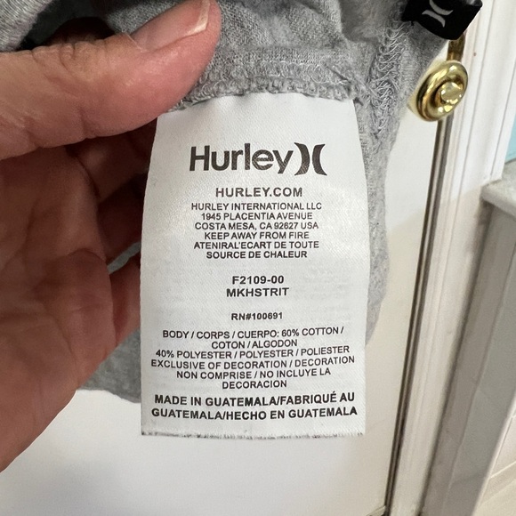 Hurley lightweight pullover hoodie.  Men’s size small. Good used condition. - Picture 5 of 5